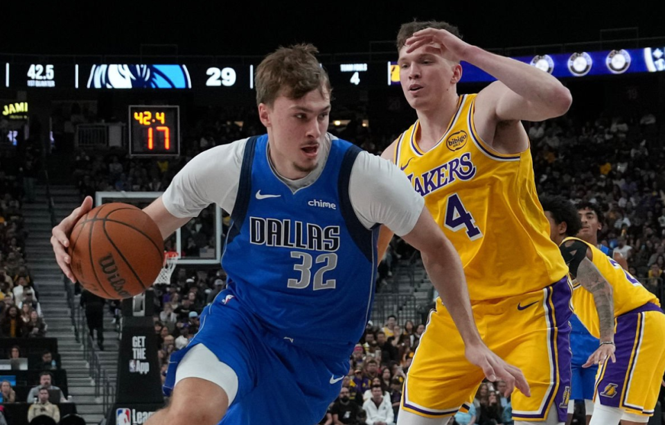 com, 表现也挣扎